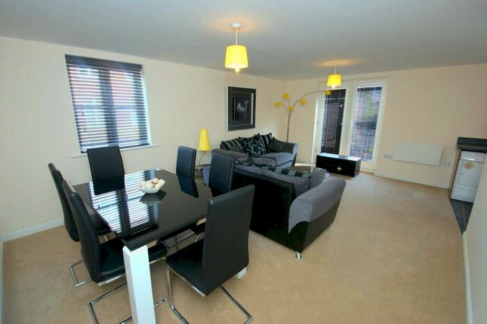 1 Bedroom Flat To Rent In Eyres Mill Side, Armley, Leeds, LS12