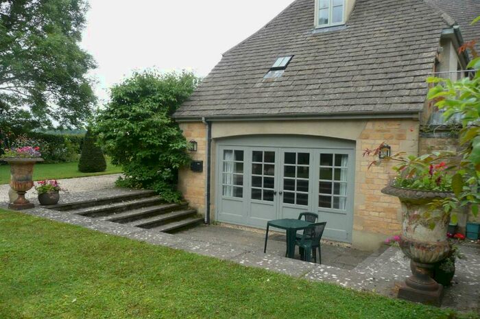 1 Bedroom Flat To Rent In New Banks Fee, Longborough, GL56