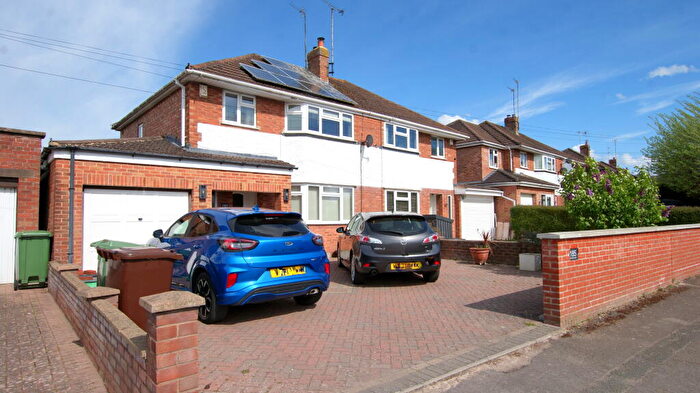 3 Bedroom Semi-Detached House To Rent In New Barn Lane, GL52