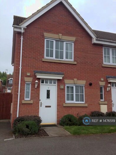 2 Bedroom End Of Terrace House To Rent In Chalon Close, Wellingborough, NN8
