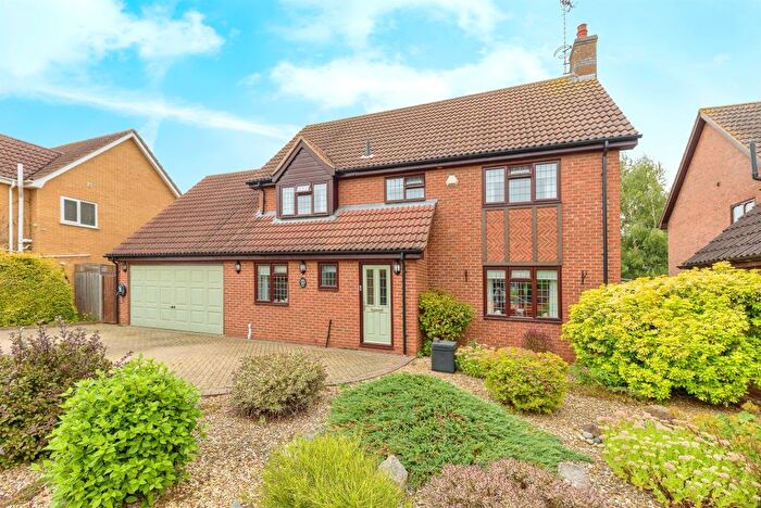 4 Bedroom Detached House For Sale In Hadrian Drive, Baston, Peterborough, PE6