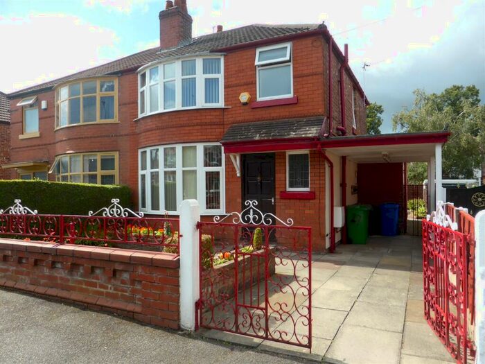 4 Bedroom Private Hall To Rent In Brentbridge Road, Fallowfield. Manchester, M14