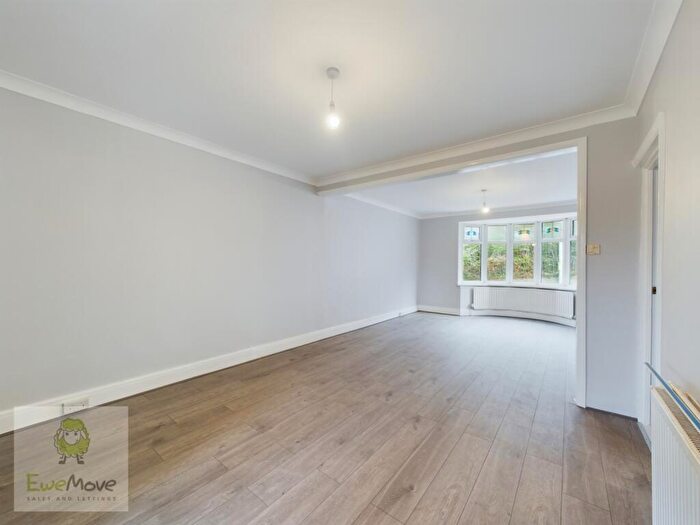 4 Bedroom Terraced House To Rent In Chatham Hill, Chatham, ME5
