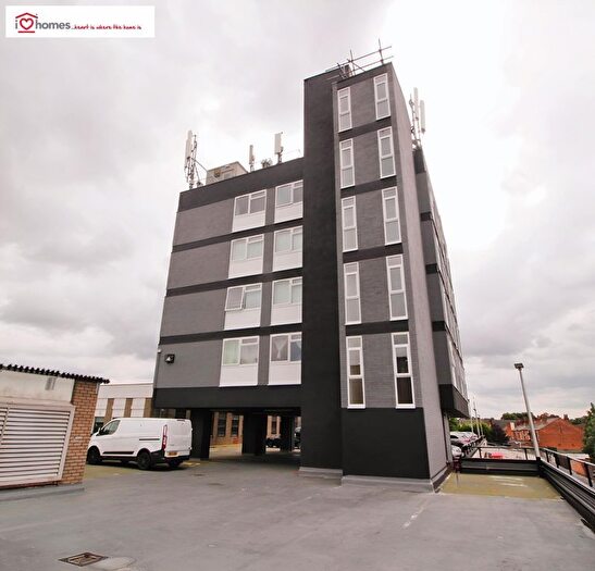 2 Bedroom Flat To Rent In Birmingham Road, Sutton Coldfield, B72