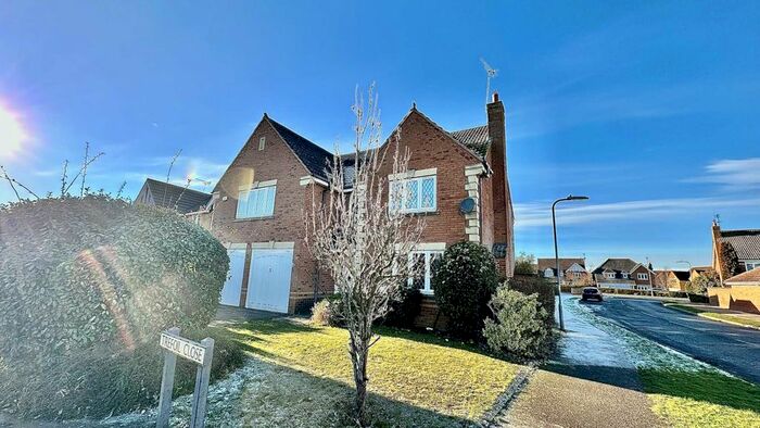 5 Bedroom Detached House To Rent In Trefoil Close, Rushden, NN10