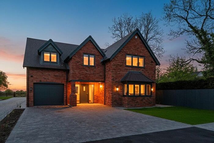 4 Bedroom Detached House For Sale In Broad Lane, Wood End, Tanworth-In-Arden, B94