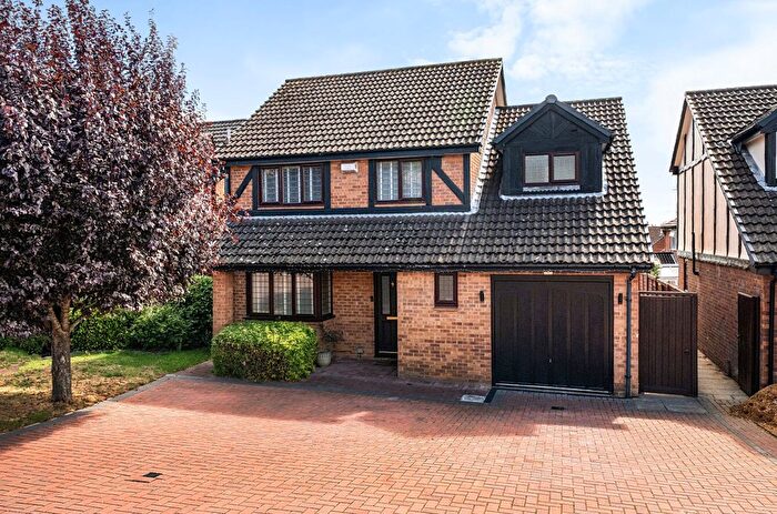 4 Bedroom Detached House For Sale In Knossington Close, Lower Earley, Reading, RG6