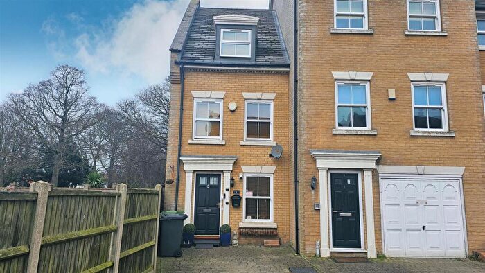 3 Bedroom End Of Terrace House For Sale In High Street, Gorleston, NR31