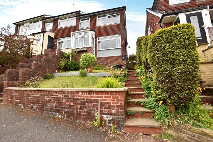 3 Bedroom End Of Terrace House For Sale In Dalehead Drive, Shaw, Oldham, Greater Manchester, OL2