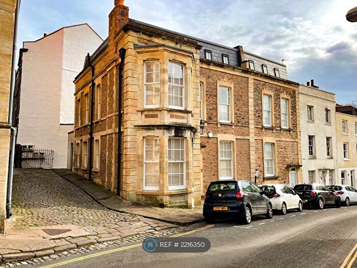 5 Bedroom Semi-Detached House To Rent In Sion Place, Bristol, BS8
