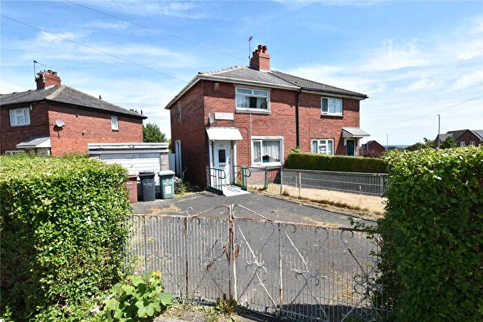 2 Bedroom Semi-Detached House For Sale In Throstle Square, Leeds, West Yorkshire, LS10