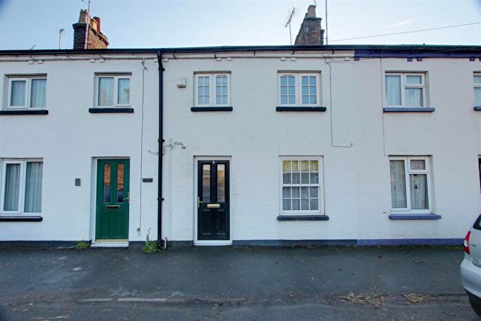 2 Bedroom House For Sale In Tring Station, Tring, HP23