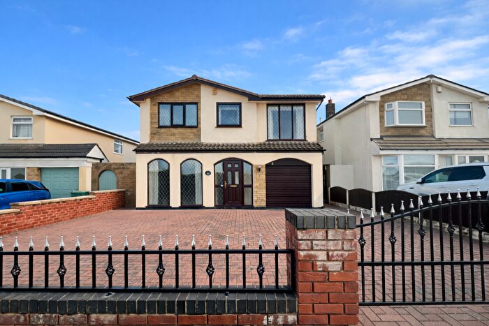 4 Bedroom Detached House For Sale In Princes Way, Fleetwood, FY7