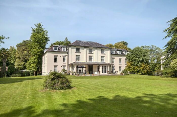 2 Bedroom Apartment To Rent In Church Road, Bishopstoke, Eastleigh, SO50