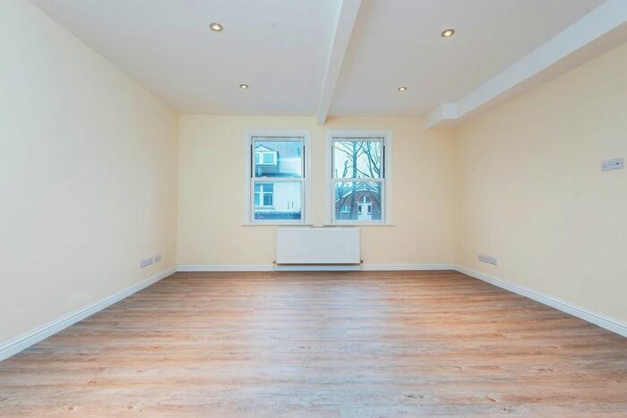 1 Bedroom Flat To Rent In Merton High Street, Wimbledon, SW19