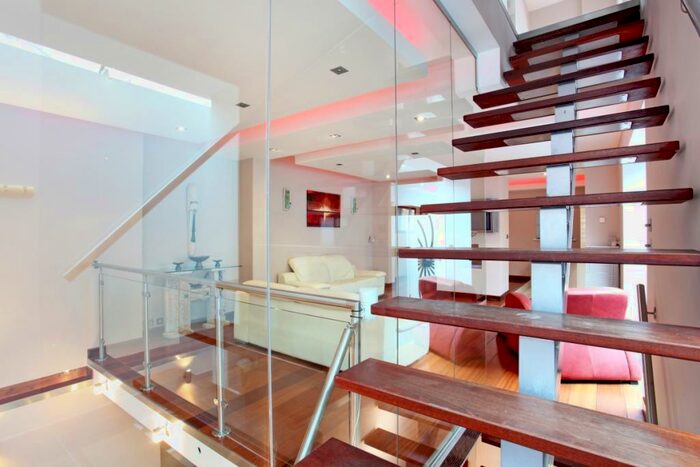 3 Bedroom End Of Terrace House To Rent In Russell Street Windsor, SL4