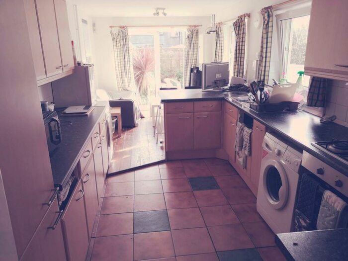 5 Bedroom House To Rent In Malefant Street, Cathays, Cardiff, CF24