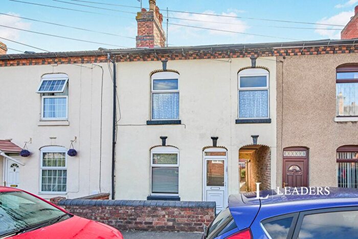 3 Bedroom House To Rent In School Street, Church Gresley, DE11