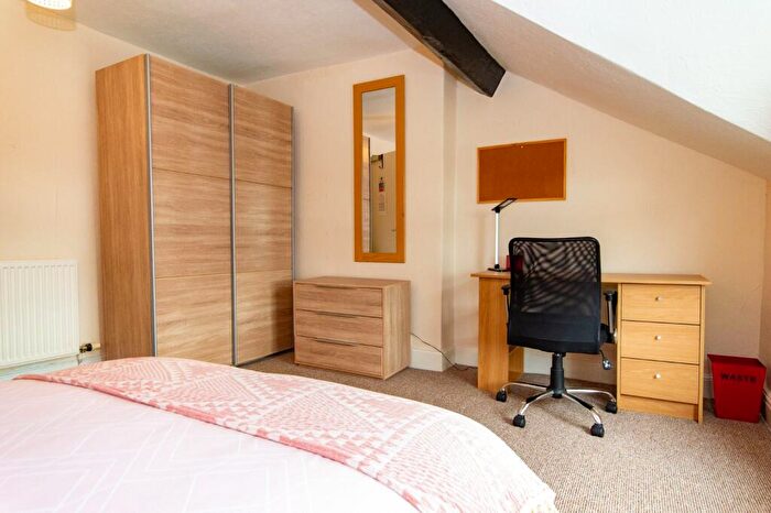 5 Bedroom Terraced House To Rent In Caellepa, Bangor, Gwynedd, LL57