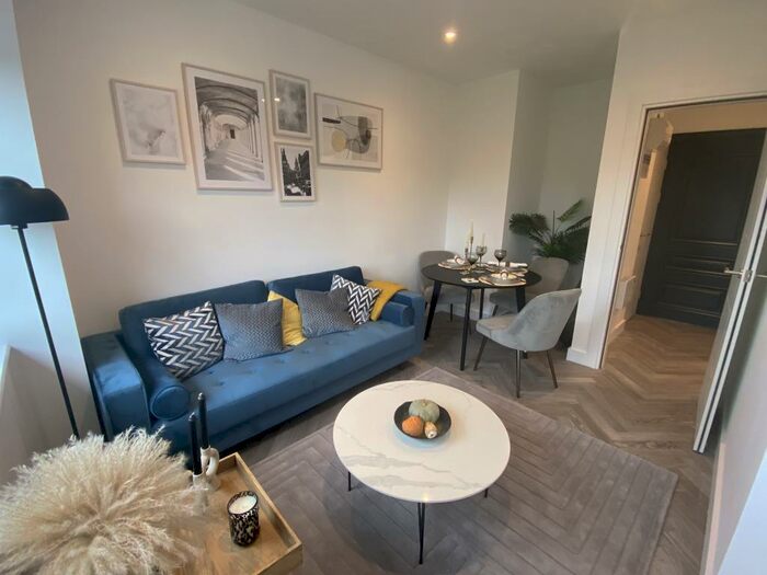 1 Bedroom Apartment To Rent In Redfields Lane, GU52