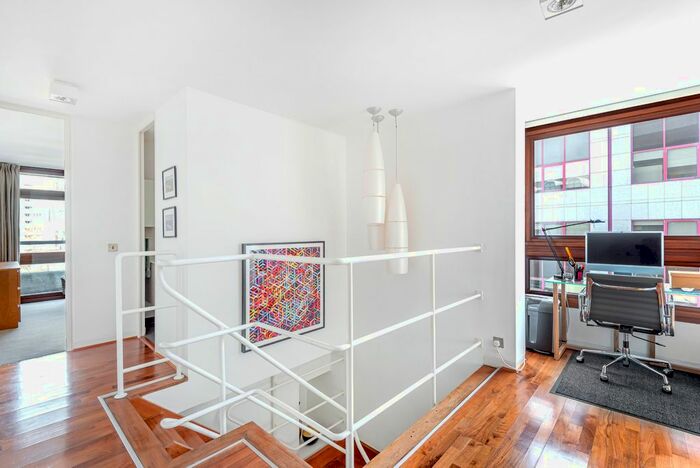 2 Bedroom Flat To Rent In Barbican, London, EC2Y