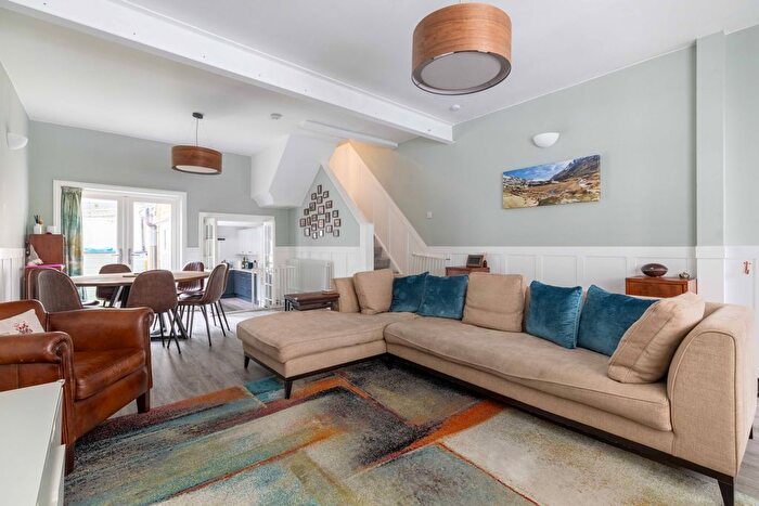 4 Bedroom Detached House To Rent In Mascotte Road, Putney, Wandsworth, SW15