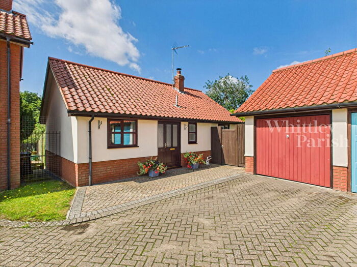 2 Bedroom Detached Bungalow For Sale In Yew Tree Court, Scole, IP21