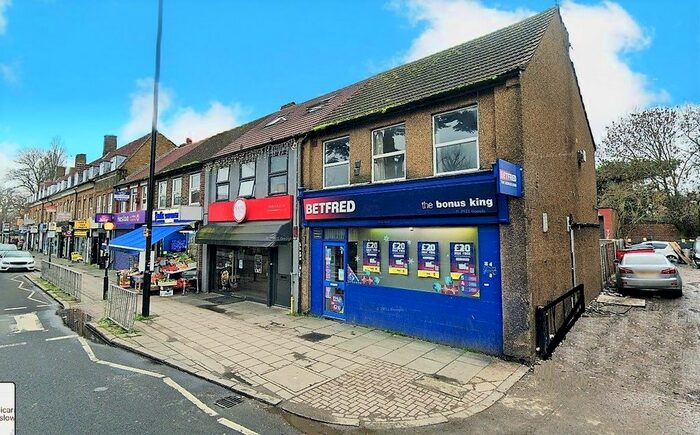 2 Bedroom Flat To Rent In Vicarage Farm Road, Heston, Hounslow TW5