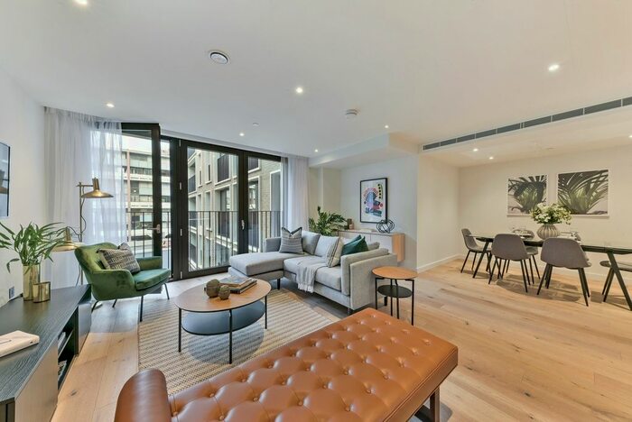 2 Bedroom Flat To Rent In Golden Lane, The City, London, EC1Y