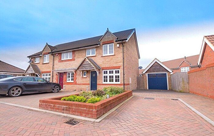 3 Bedroom End Of Terrace House To Rent In Danby Street, Bristol, BS16