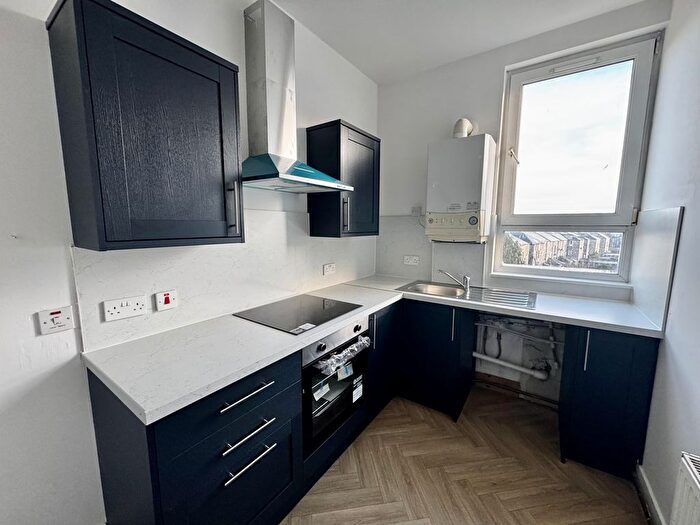 2 Bedroom Flat To Rent In King Street, Aberdeen, AB24