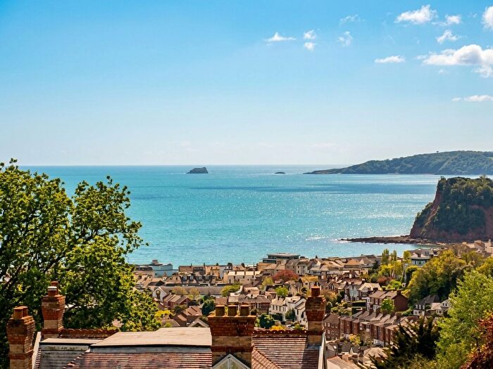 2 Bedroom Flat For Sale In Maudlin Drive, Teignmouth, TQ14