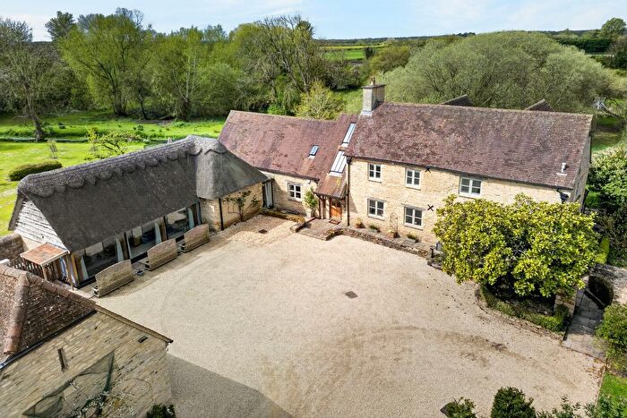 5 Bedroom Detached House For Sale In School Lane, Black Bourton, OX18