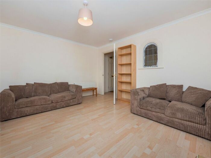 2 Bedroom Flat To Rent In Poplar Lane, Edinburgh, EH6