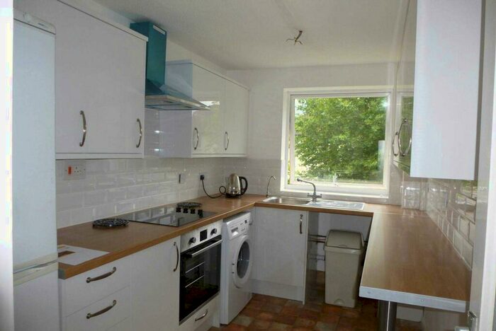 2 Bedroom Flat To Rent In Westcote Road, Reading, RG30