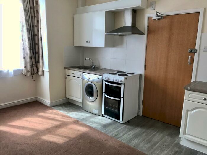 1 Bedroom Apartment To Rent In Bairstow Street, Preston, PR1