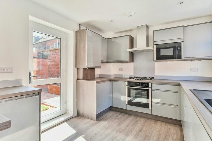 1 Bedroom Flat To Rent In Rydal Crescent, Sheffield, South Yorkshire, S8