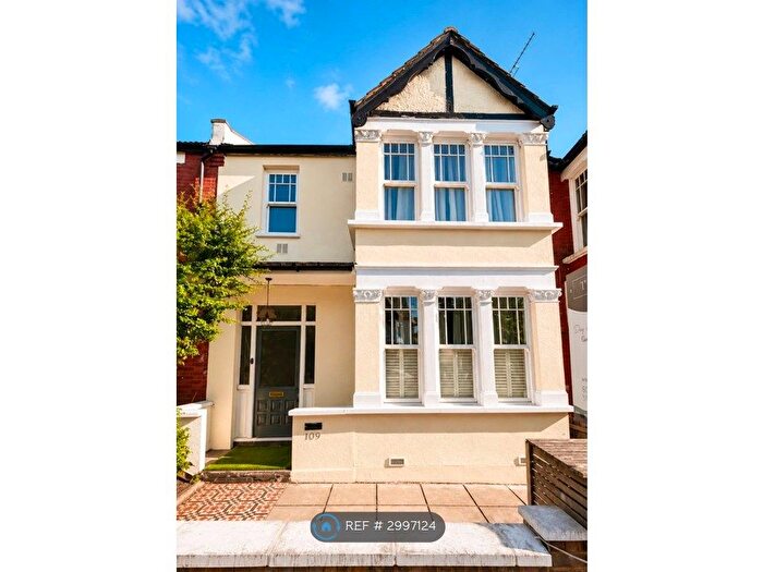 4 Bedroom Terraced House To Rent In Vaughan Road, Harrow, HA1