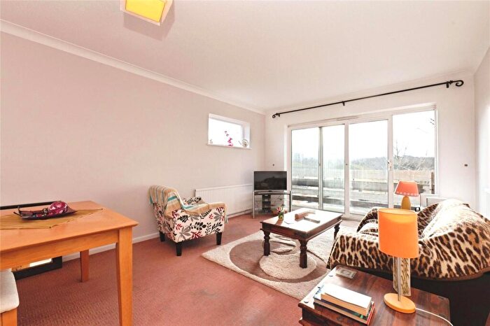 2 Bedroom Flat For Sale In Audley Place, Sutton, SM2