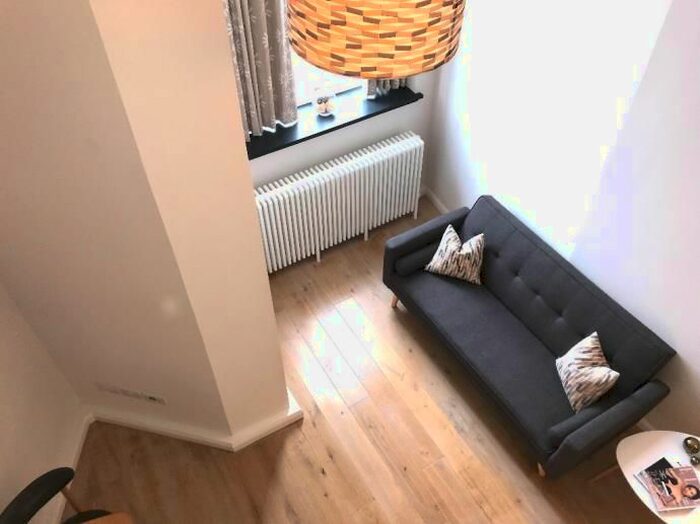 1 Bedroom Flat To Rent In Flat, Mcdonald Road, Edinburgh, EH7