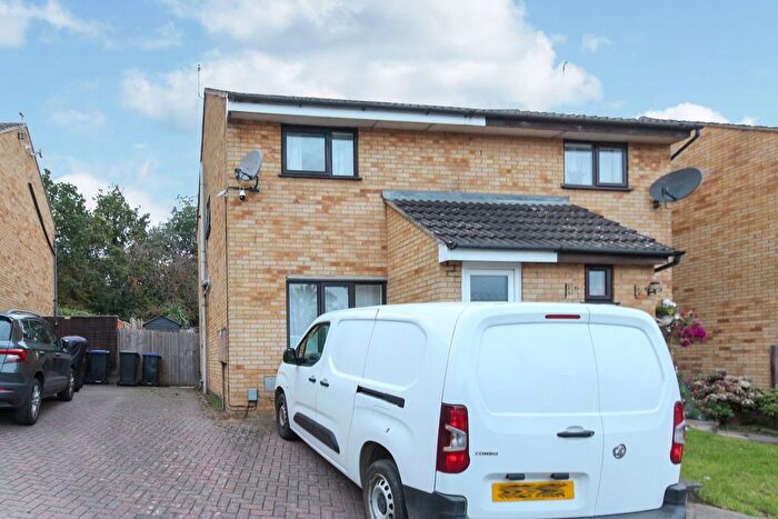 2 Bedroom Semi-Detached House To Rent In Piccadilly Close, Northampton, NN4