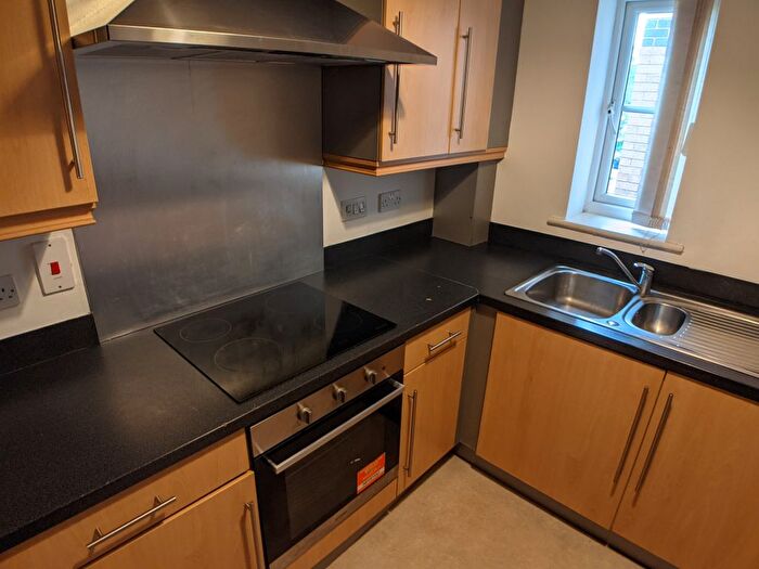 2 Bedroom Flat To Rent In Mitford Road, Fallowfield, Manchester, M14