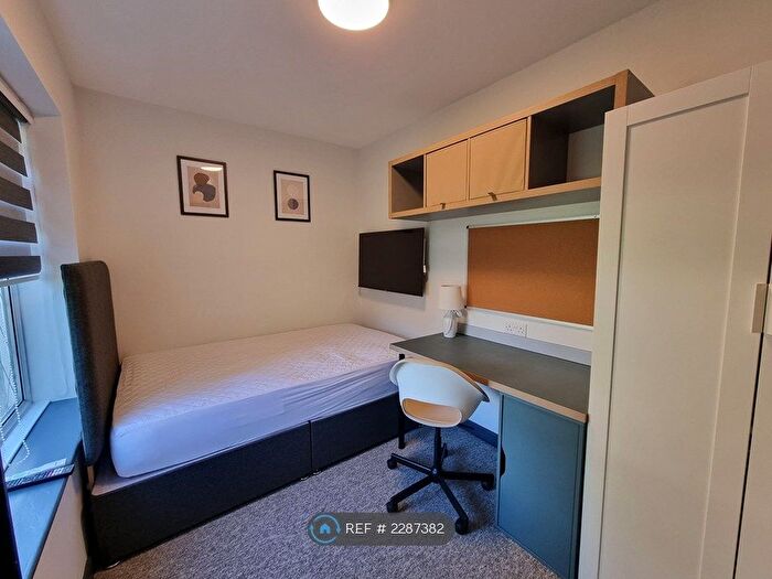 8 Bedroom Semi-Detached House To Rent In Haycombe Drive, Bath, BA2