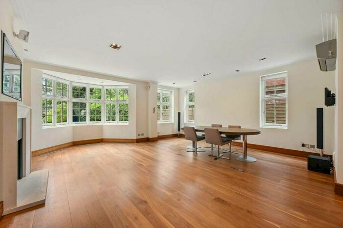 5 Bedroom Detached House To Rent In The Bishops Avenue, Hampstead, London, N2