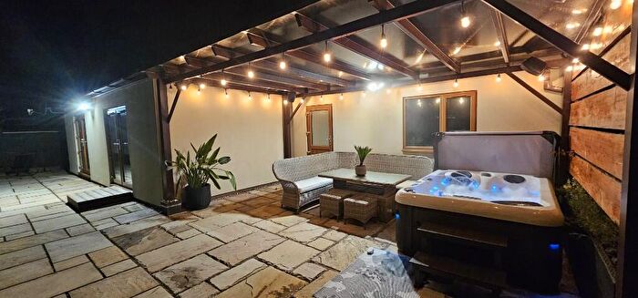 6 Bedroom Detached House For Sale In Abbott Road, BS35