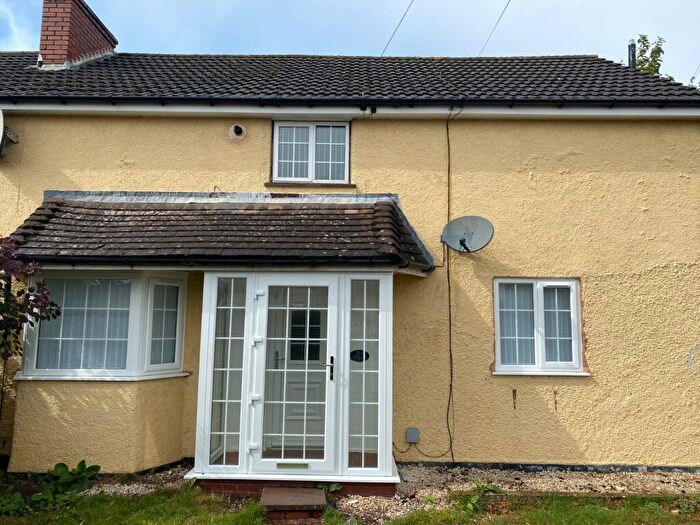 3 Bedroom Semi-Detached House To Rent In Grange Avenue, Sutton Coldfield, West Midlands, B75