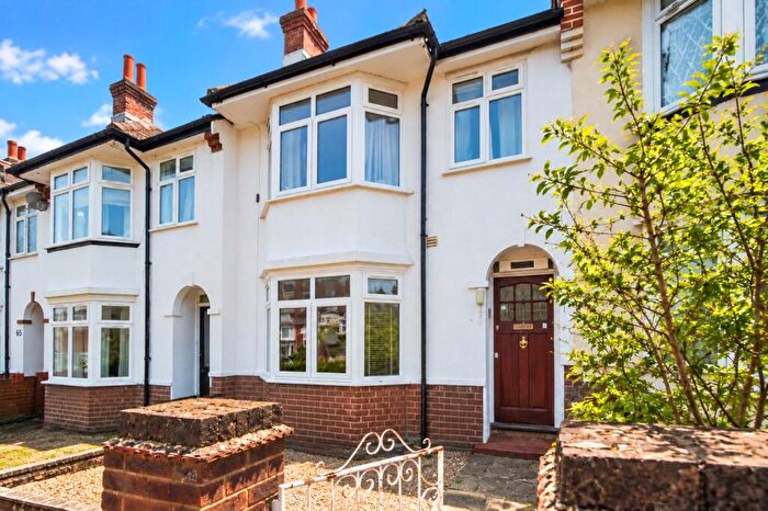 5 Bedroom Terraced House For Sale In Cedar Road, Southampton, Hampshire, SO14