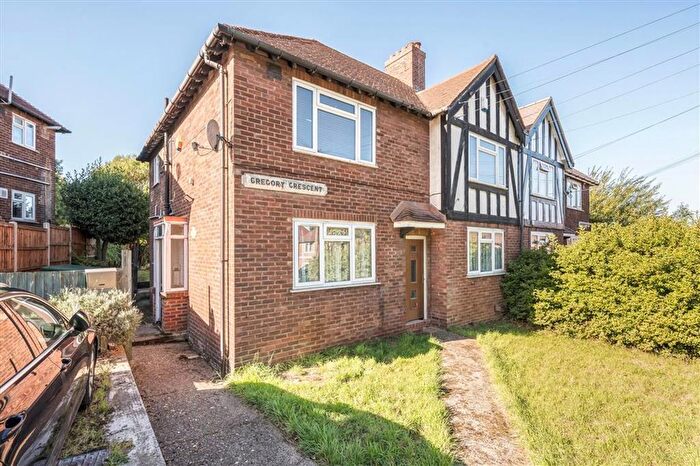 2 Bedroom Flat To Rent In Gregory Crescent, Eltham, SE9