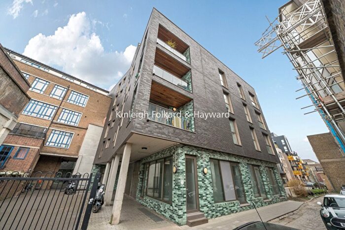1 Bedroom Flat To Rent In Haven Way, Southwark, London, SE1