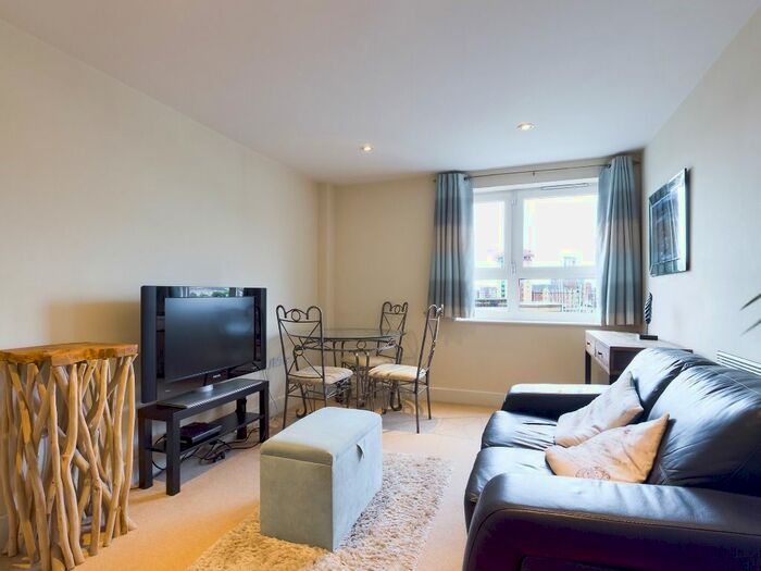 1 Bedroom Flat To Rent In Kings Road, Marina, Swansea, SA1